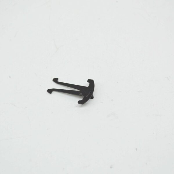 3D0867646 - NEW AUDI A3 8P ONE CAPACITOR C GRILL CLIP 3D0867646 ORIGINAL