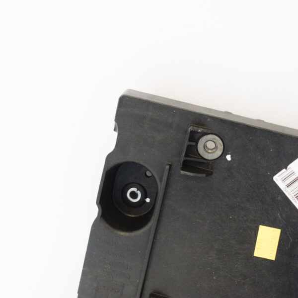 3G0907509A - NEW VOLKSWAGEN PASSAT B8 BATTERY PAD BRACKET 3G0907509A