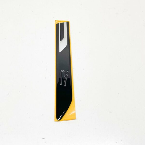 3G8853688PDPJ - NEW VW ARTEON FRONT RIGHT DOOR SELF-ADHESIVE BADGE 3G8853688PDPJ ORIGINAL