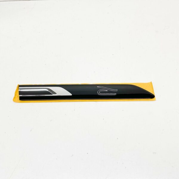3G8853688PDPJ - NEW VW ARTEON FRONT RIGHT DOOR SELF-ADHESIVE BADGE 3G8853688PDPJ ORIGINAL
