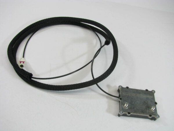 420035503E - Audi R8 Spyder 42 Radio Antenna Mast 420035503E NEW ORIGINAL