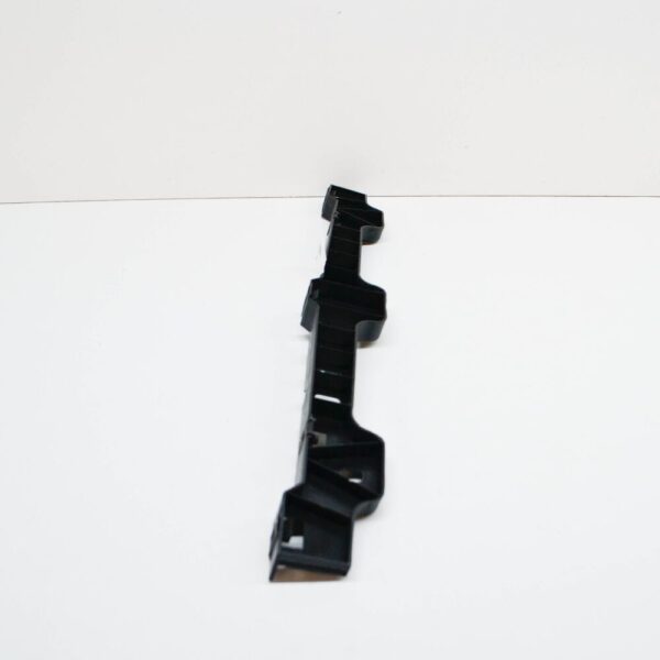 420807215 - NEW AUDI R8 42 REAR BUMPER CENTER MOUNTING BRACKET 420807215 2015
