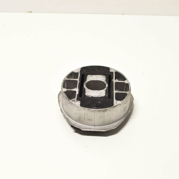 4D0399415K - NEW AUDI A8 4D D2 GEARBOX BONDED RUBBER BUSH 4D0399415K