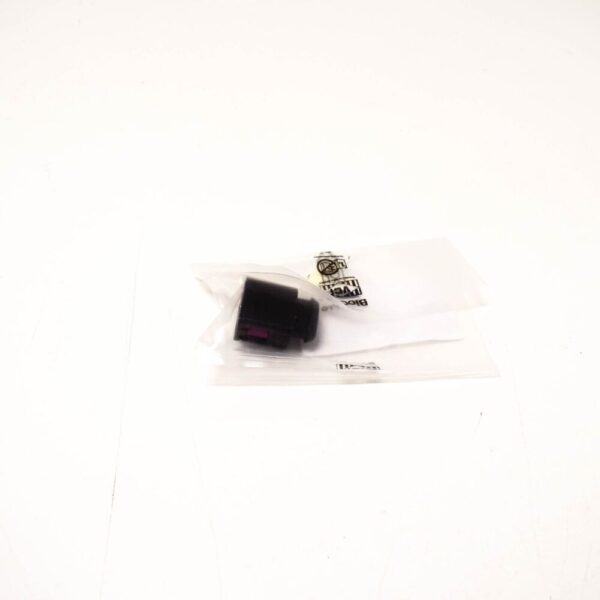 4D0971993 - NEW AUDI AX 8X FLAT CONNECTOR HOUSING WITH CONTACT LOCKING 4D0971993 ORIGINAL