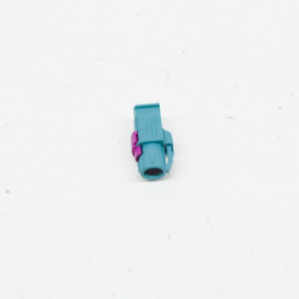 4E0035750F - NEW AUDI A4 B8 8K DATA LINE CONNECTOR HOUSING 4E0035750F ORIGINAL