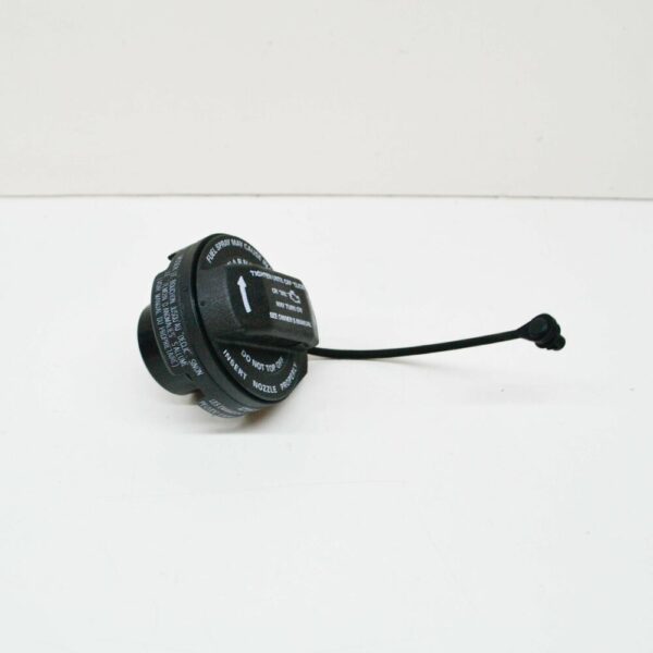 4E0201550B - NEW AUDI A8 D3 GAS CAP WITH STRAP 4E0201550B