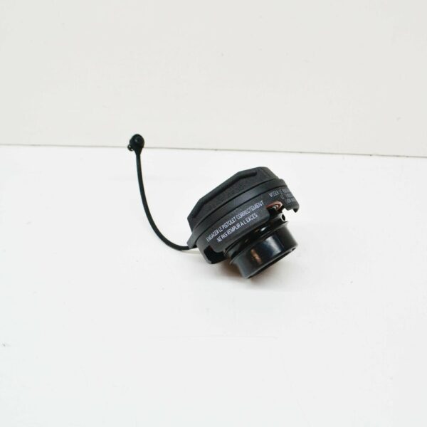 4E0201550B - NEW AUDI A8 D3 GAS CAP WITH STRAP 4E0201550B