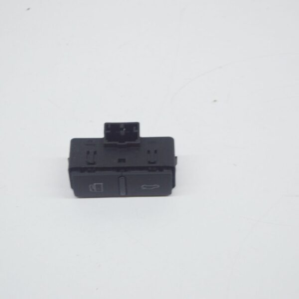 4E09598315PR - NEW AUDI A8 4E FLAP LOCK CONTROL SWITCH 4E09598315PR ORIGINAL