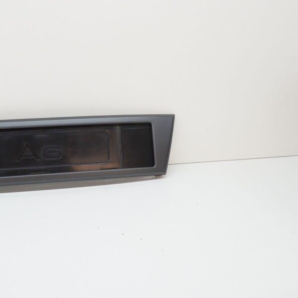 4F0807285A1QP - NEW AUDI A6 C6 FRONT BUMPER NUMBER PLATE TRIM 4F0807285A1QP