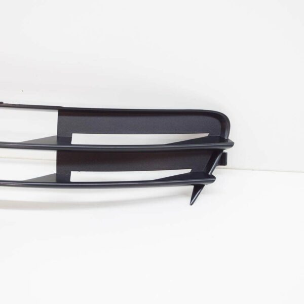 4F0807682F01C - NEW AUDI S6 C6 FRONT BUMPER RIGHT GRILLE 4F0807682F01C ORIGINAL