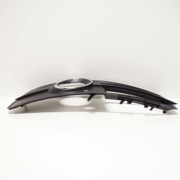4F0807682Q01C - NEW AUDI A6 C6 RIGHT FOG LIGHT GRILLE 4F0807682Q01C 2010 GENUINE