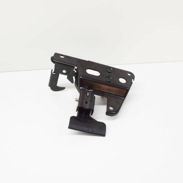 4F0823480R - NEW 2018 AUDI R8 4S BONNET SAFETY LATCH 4F0823480R GENUINE