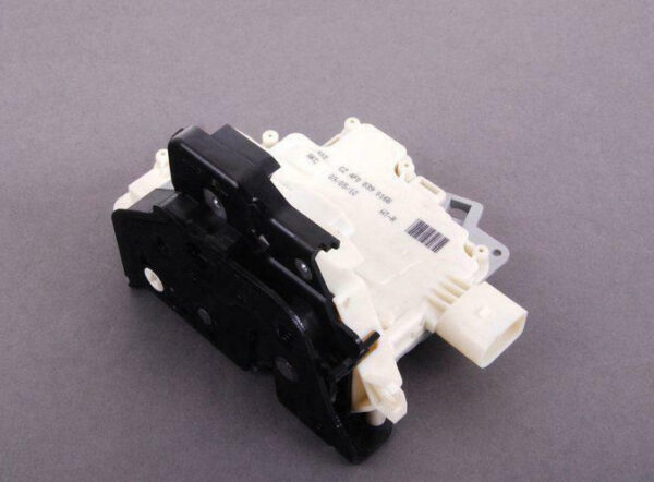 4F0839016B - NEW AUDI A3 8P REAR RIGHT DOOR LOCK WITH DOOR CONTACT SWITCH 4F0839016B ORIGINAL