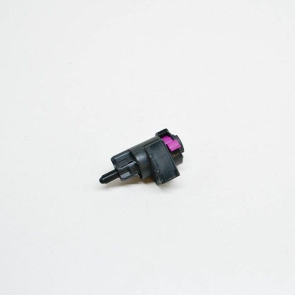 4F0945459B - NEW AUDI A6 C6 BRAKE LIGHT SENSOR 4 PIN 4F0945459B