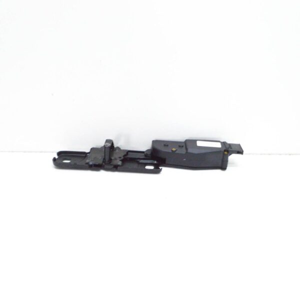 4F9827383G - NEW AUDI Q7 4L STRIKER PLATE REAR 4F9827383G ORIGINAL