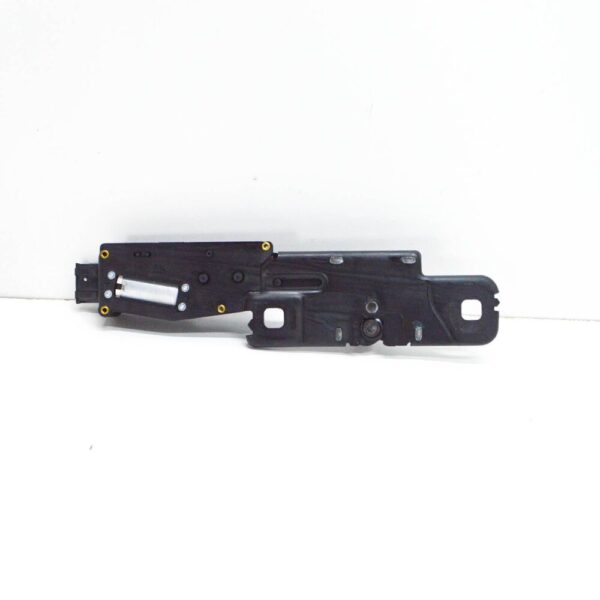 4F9827383G - NEW AUDI Q7 4L STRIKER PLATE REAR 4F9827383G ORIGINAL