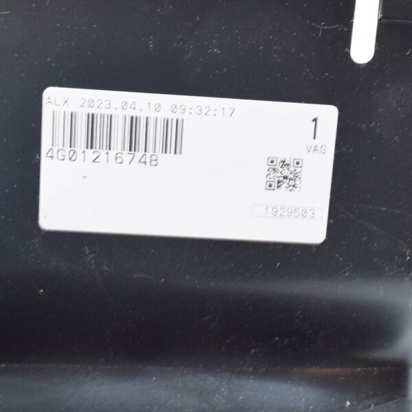 4G0121674B - Audi RS6 Avant Quattro C7 Radiator Right Air Guide 4G0121674B NEW GENUINE