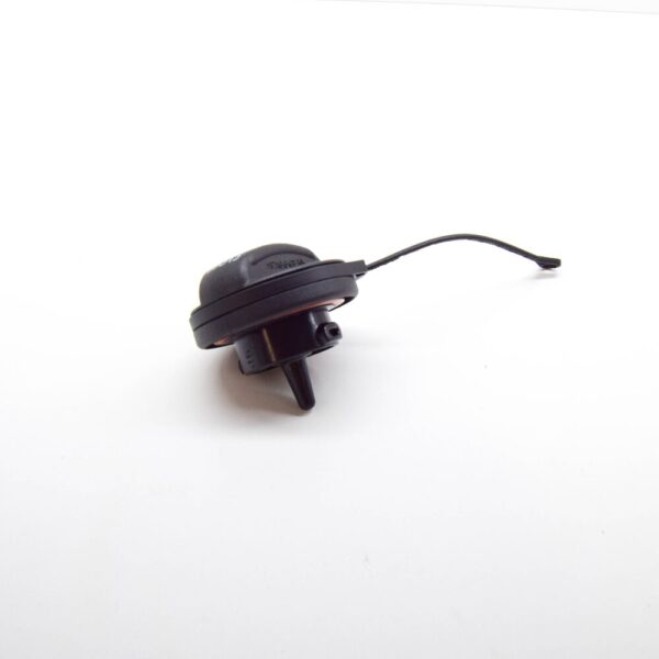 4G0201550R - AUDI Q5 FY Fuel Tank Cap With Retaining Strap 4G0201550R NEW GENUINE