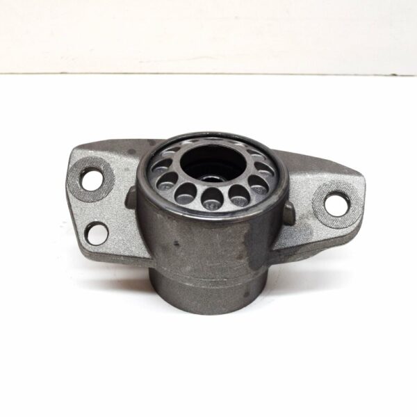 4G0513353C - NEW AUDI A6 C7 ALLROAD REAR AIR SUSPENSION SHOCK ABSORBER MOUNT 4G0513353C