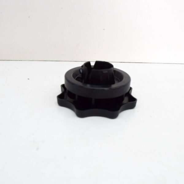4G0803899 - NEW AUDI A1 MK1 SPARE WHEEL MOUNTING NUT 4G0803899 ORIGINAL