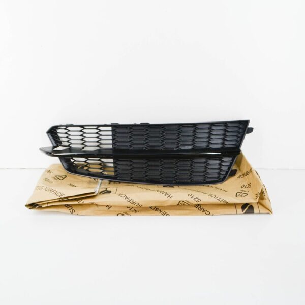 4G0807648BBMT - NEW AUDI A6 C7 FRONT BUMPER RIGHT AIR GUIDE GRILLE 4G0807648BBMT ORIGINAL