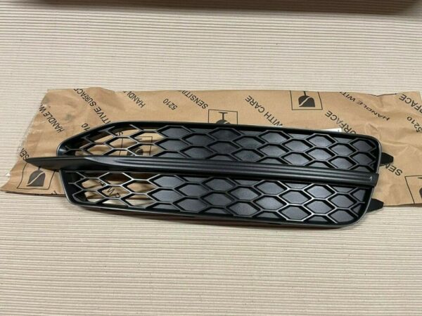 4G0807682D9B9 - NEW AUDI A6 C7 RIGHT FOG LIGHT SURROUND GRILLE 4G0807682D9B9 2011 S LINE GENUINE