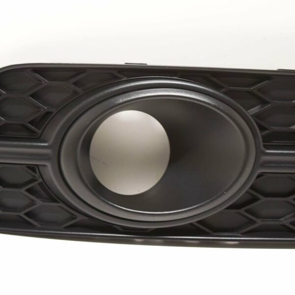 4G0807682E9B9 - NEW AUDI A6 C7 RIGHT FOG LIGHT GRILLE S LINE 4G0807682E9B9 2011 GENUINE