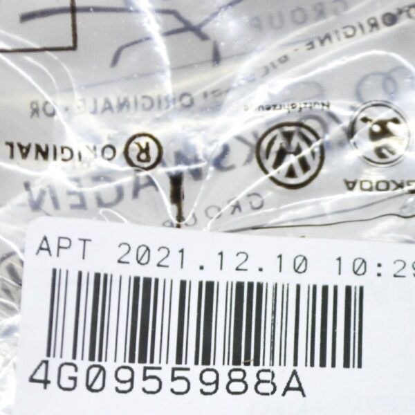 4G0955988A - Audi A6 C7 front right heated windshield syringe jet 4G0955988A new