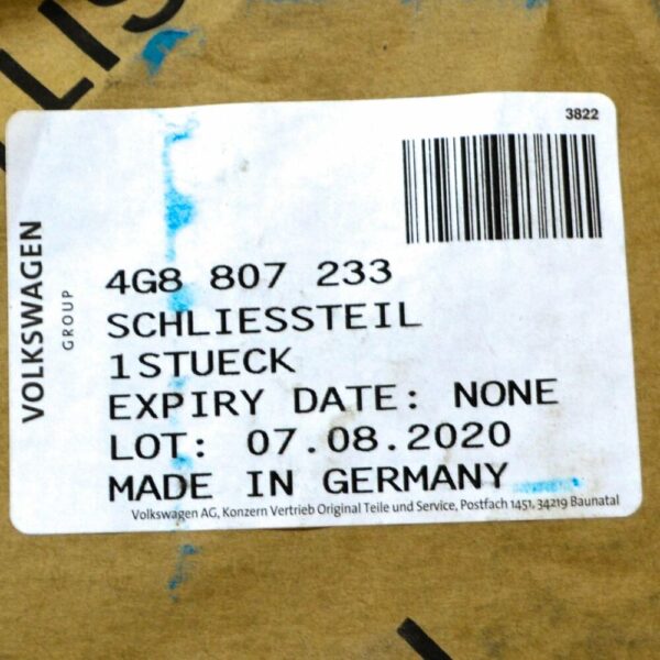 4G8807233C - NEW AUDI A7 SPORTBACK 4G8 FRONT BUMPER CENTER CLOSING ELEMENT 4G8807233C