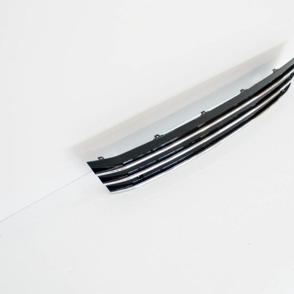 4G8807287JT94 - NEW AUDI A7 SPORTBACK 4G8 FRONT LICENSE PLATE HOLDER 4G8807287JT94 ORIGINAL