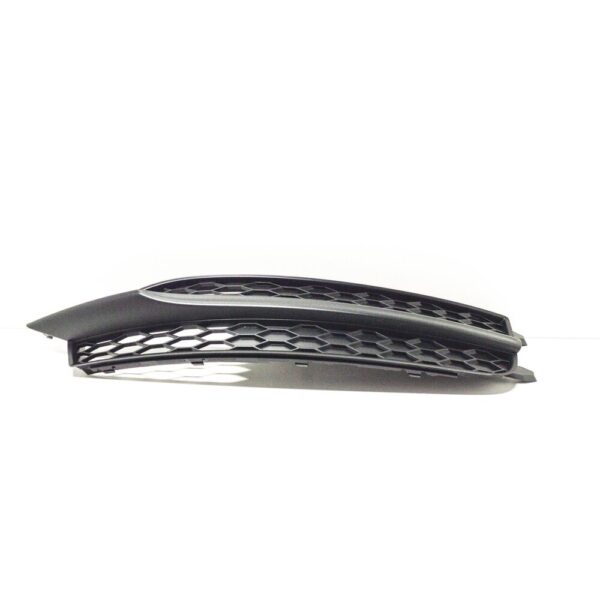 4G8807682B9B9 - AUDI A7 4G8 Sportback Fog Light Grill Right S-Line 4G8807682B9B9 NEW GENUINE
