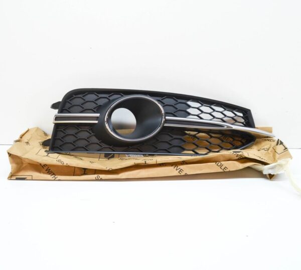 4G8807682E9B9 - NEW AUDI A7 4GA S FRONT BUMPER RIGHT FOG LIGHT GRILLE 4G8807682E9B9 OEM