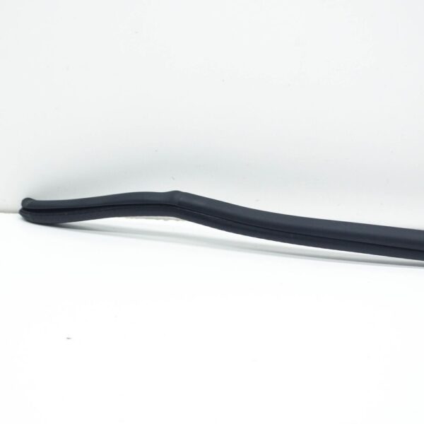 4G8839717 - NEW AUDI A7 SPORTBACK 4G FRONT LEFT OUTER DOOR SEAL 4G8839717