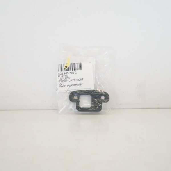 4G8853795C - NEW AUDI A7 4G FRONT SECURING PLATE 4G8853795C ORIGINAL