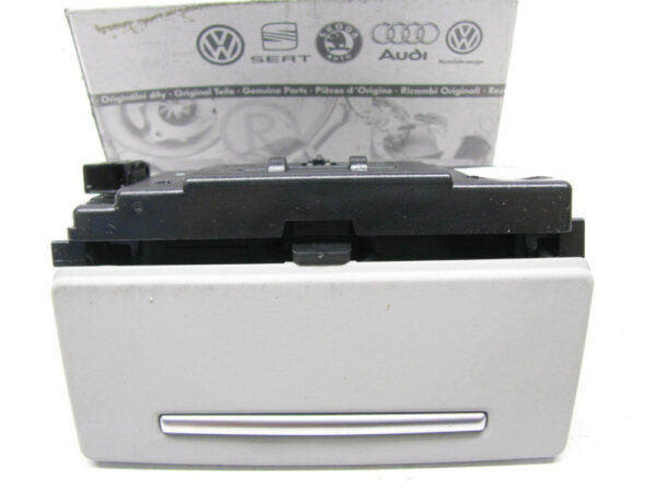 4G8857405CET1 - NEW AUDI Q7 4M REAR LEFT ASHTRAY 4G8857405CET1 4G8857405C ET1 GENUINE