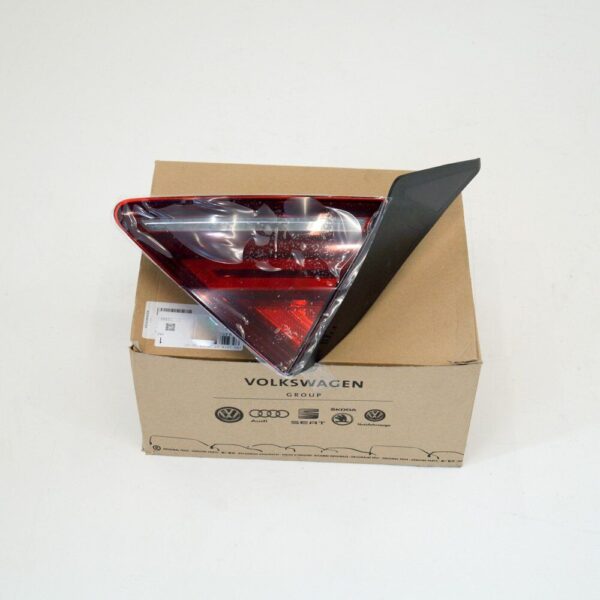 4G8945094H - NEW AUDI A7 SPORTBACK RS7 TRUNK LID TAIL LIGHT RIGHT SIDE 4G8945094H 2016