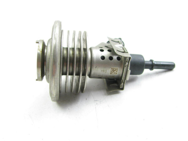4H0131113A - NEW AUDI Q7 4L EXHAUST FLUID DEF INJECTOR 4H0131113A ORIGINAL
