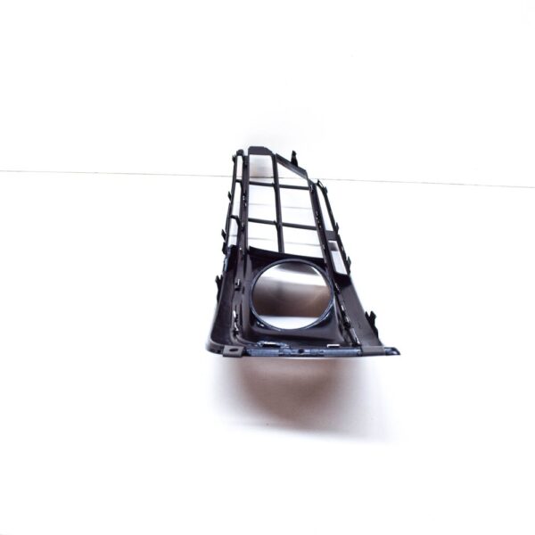 4H0807680PT94 - Audi A8 D4 fog light grille right 4H0807680PT94 4H0807680P T94 NEW