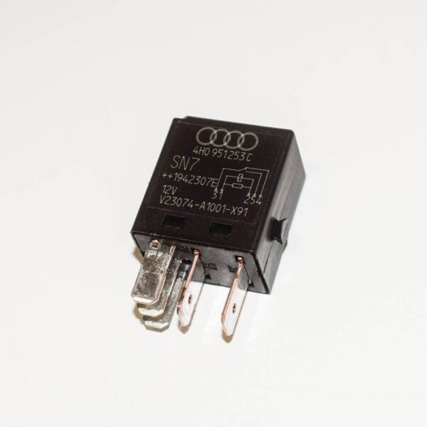 4H0951253C - NEW AUDI A1 MK1 FUEL PUMP RELAY UNIT 4H0951253C ORIGINAL
