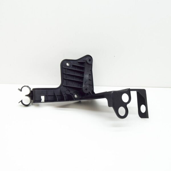 4K0145879R - NEW AUDI A6 4A C8 ENGINE COOLANT PUMP BRACKET 4K0145879R ORIGINAL