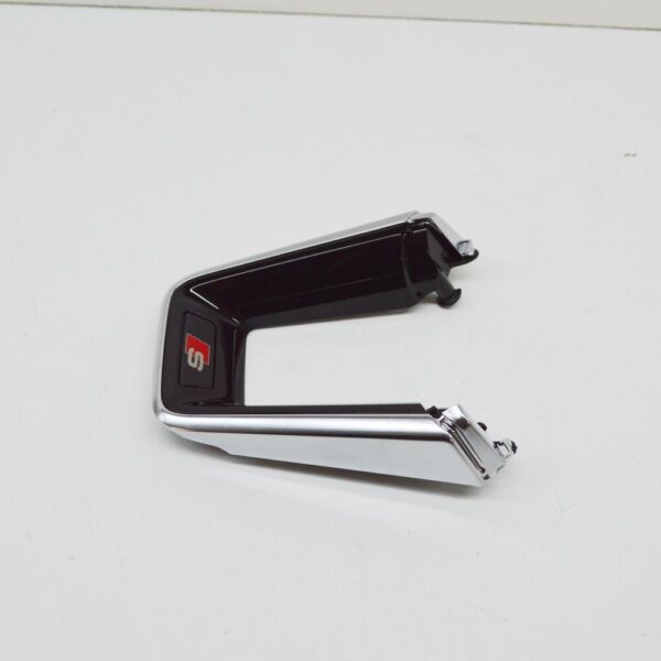4K0419689D - Audi A6 C8 Steering Wheel S Emblem Trim 4K0419689DINZ NEW GENUINE