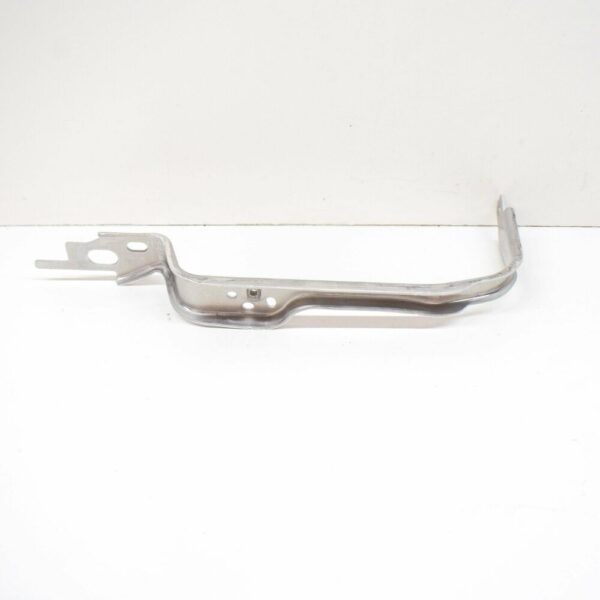4K0807348B - NEW AUDI A6 C8 FRONT LOWER REAR RIGHT RAIL COVER BRACKET