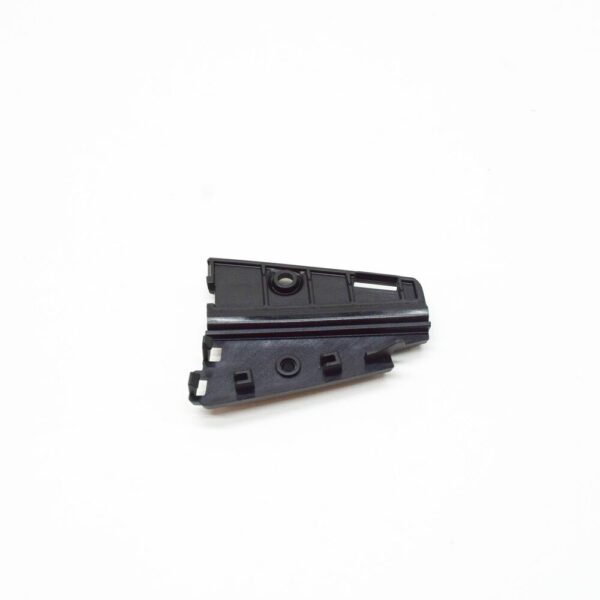 4K0807624 - NEW AUDI A6 C8 RIGHT SECURING PLATE 4K0807624 ORIGINAL