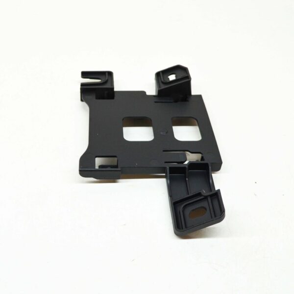 4K0907462A - NEW AUDI A6 C8 REAR RIGHT LANE CHANGE ASSIST CONTROL RETAINER 4K0907462A