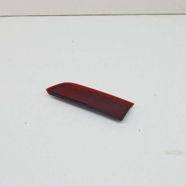 4K0945104D - NEW AUDI A6 C8 REAR RIGHT INNER BUMPER LIGHT REFLECTOR 4K0945104D ORIGINAL