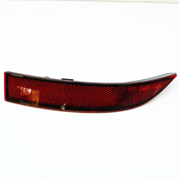 4K0945105E - NEW AUDI A6 C8 REAR LEFT OUTER BUMPER REFLECTOR 4K0945105E