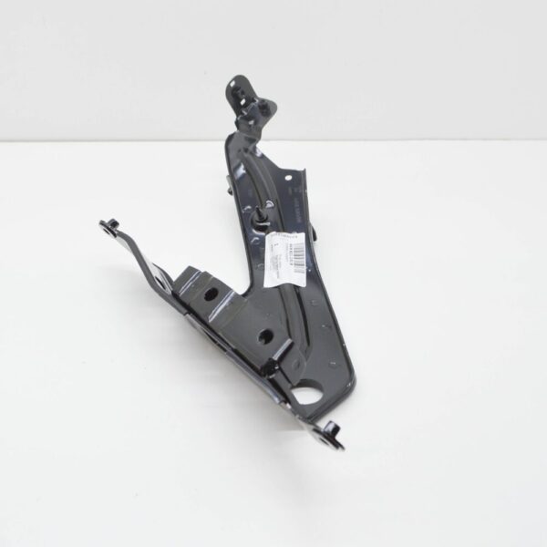 4K8821131B - NEW AUDI A7 4K8 FRONT LEFT FENDER HOLDER 4K8821131B