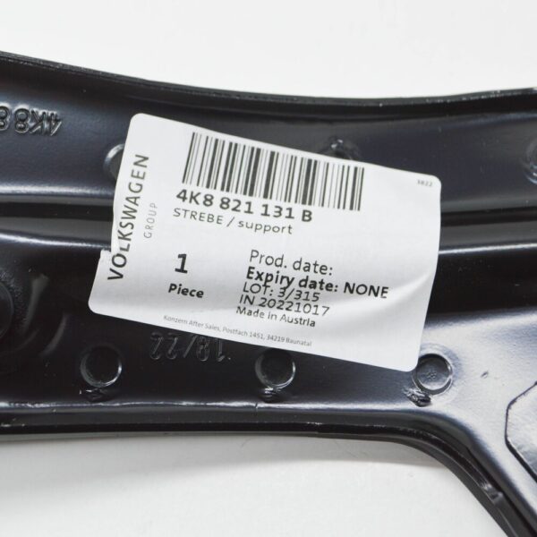 4K8821131B - NEW AUDI A7 4K8 FRONT LEFT FENDER HOLDER 4K8821131B