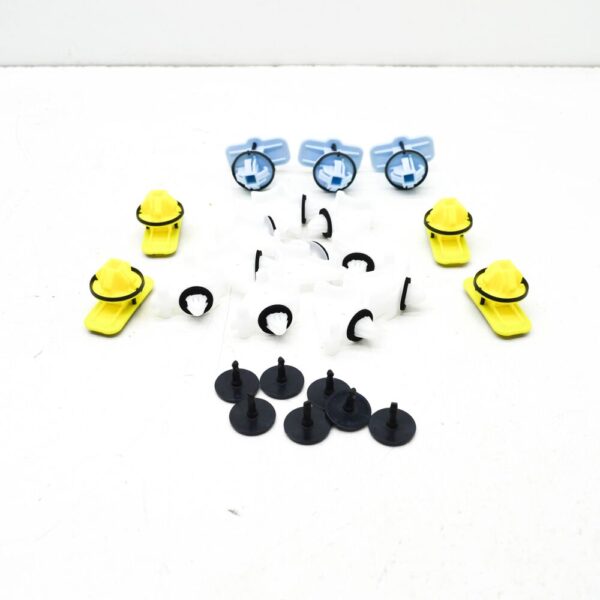 4K8898909 - NEW AUDI A6 AVANT C8 SIDE MEMBER TRIMM MOUNTING KIT 4K8898909 ORIGINAL