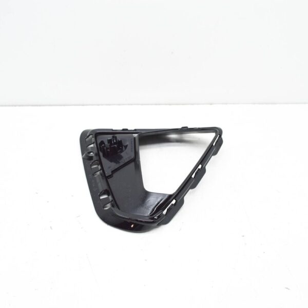 4KE121735CY9B - NEW AUDI E-TRON SPORTBACK GEA FRONT LEFT AIR DUCT TRIM 4KE121735CY9B